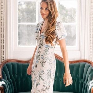 NWT Gal Meets Glam Lauren dress